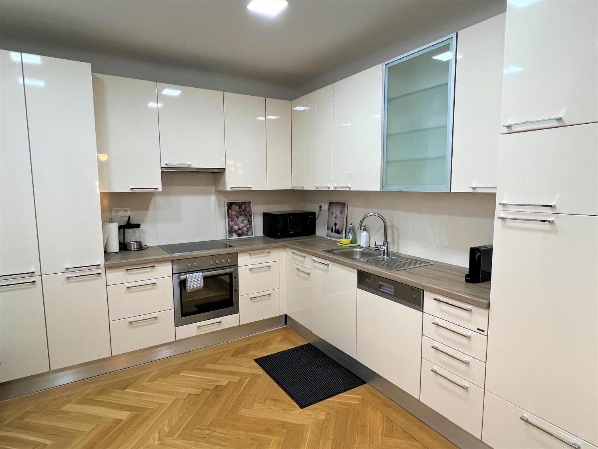 Apartment Unique Center