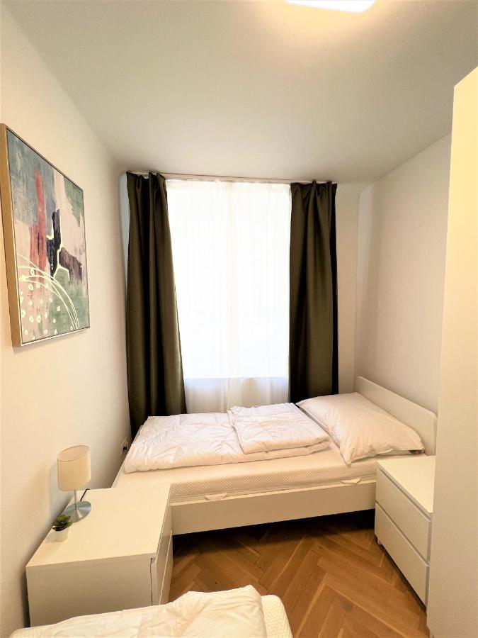 Apartment Unique Center